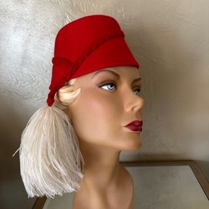 LOVELY 1950's RED FELT "FEZ" STYLE FELT HAT WITH WHITE OSTRICH FEATHER POMPOM